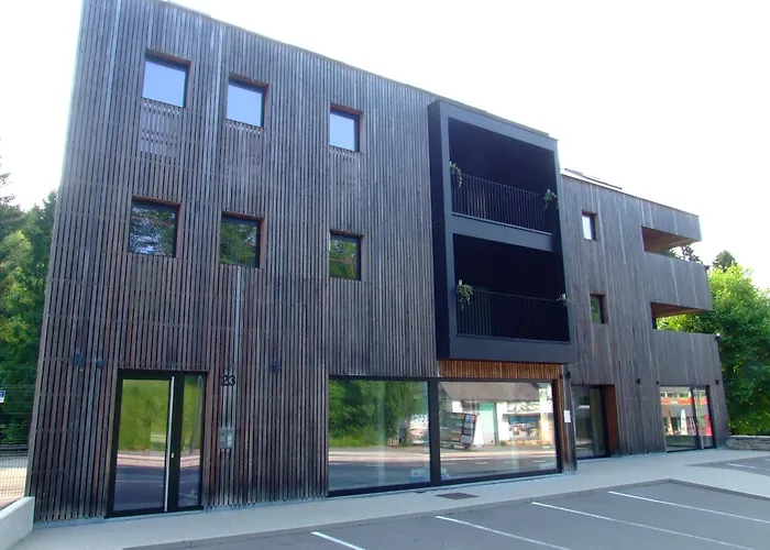 Διαμέρισμα 23 *